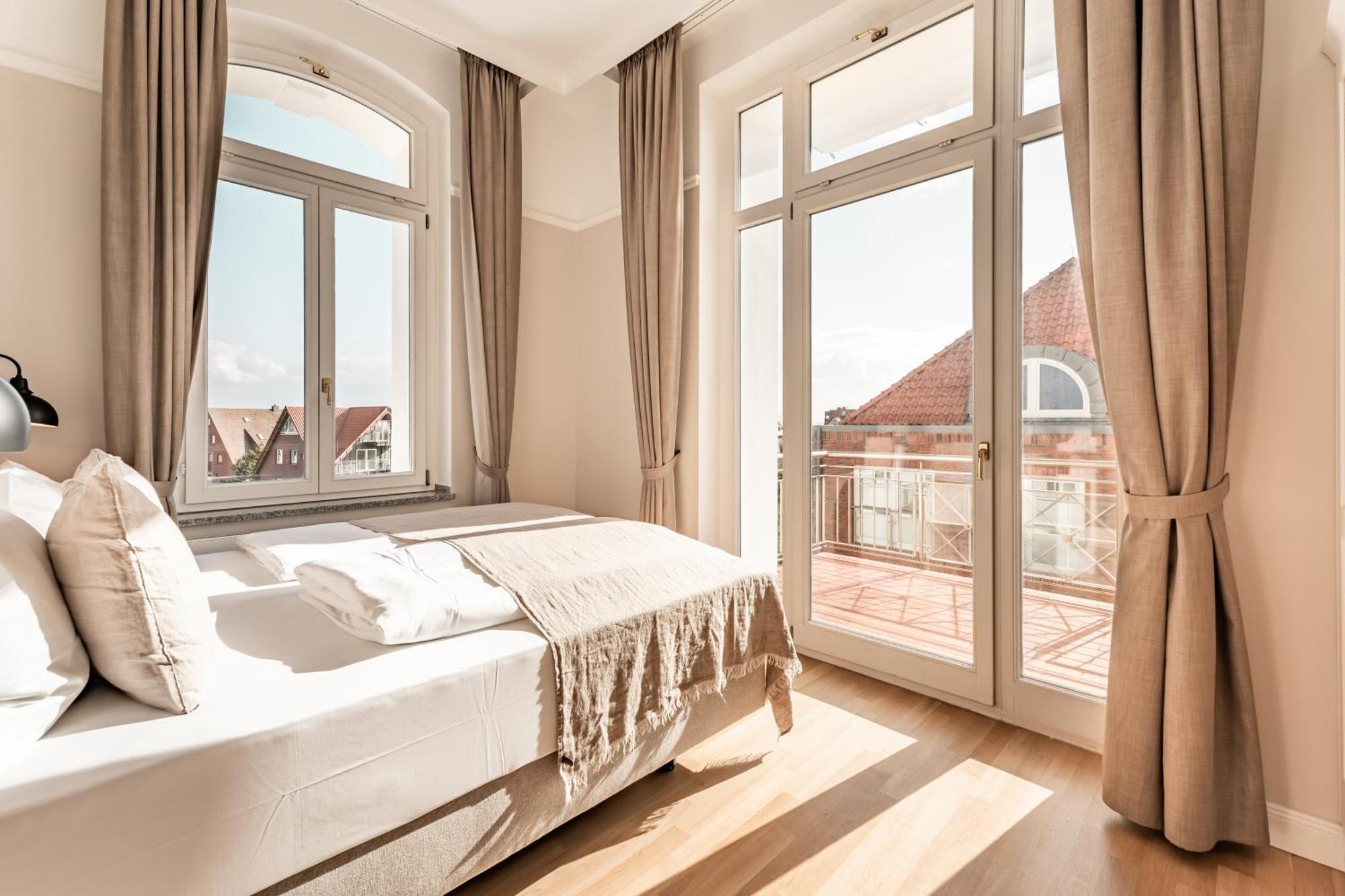 Strandhotel Kurhaus 4*
