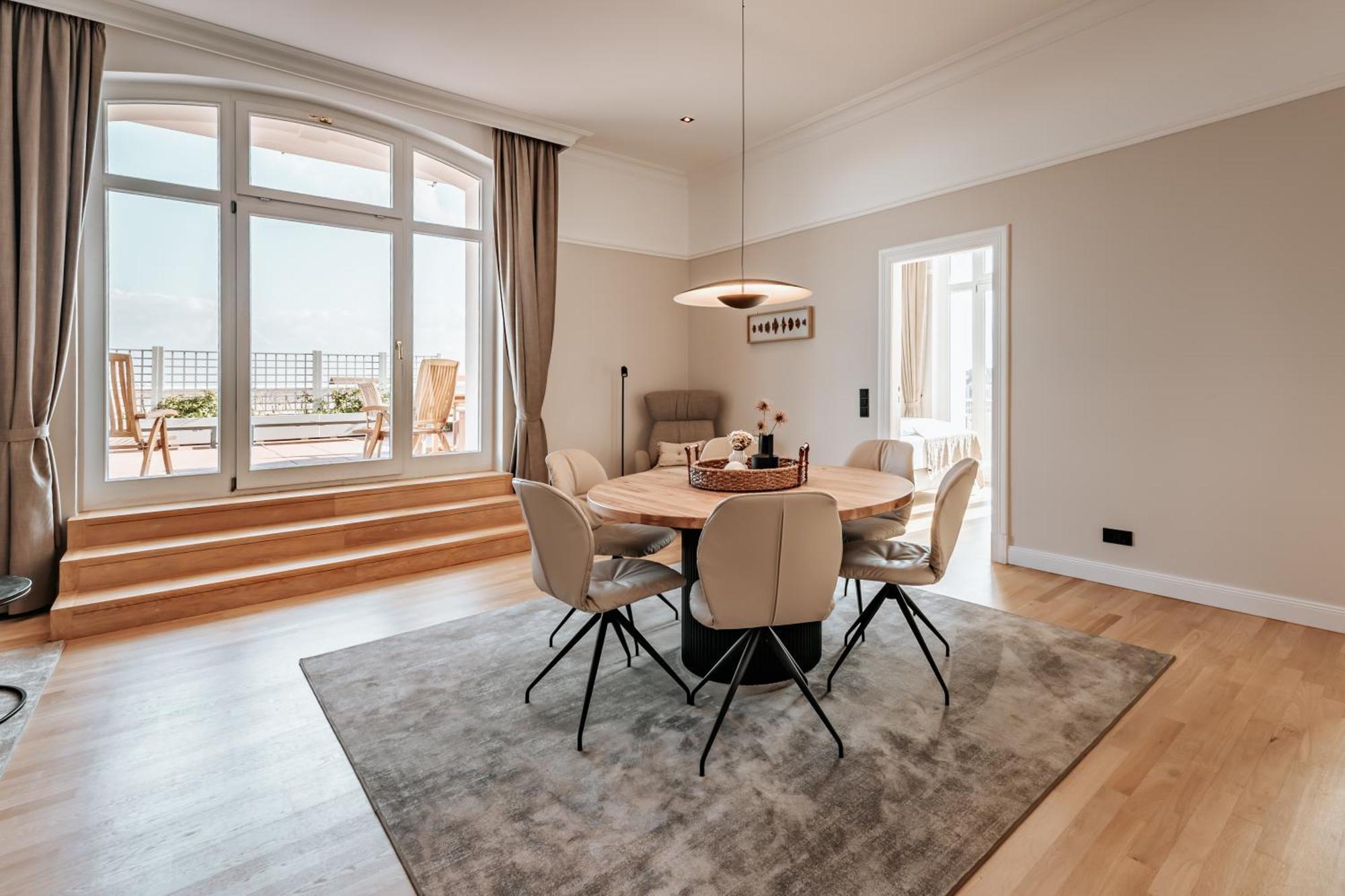 Strandhotel Kurhaus 4*