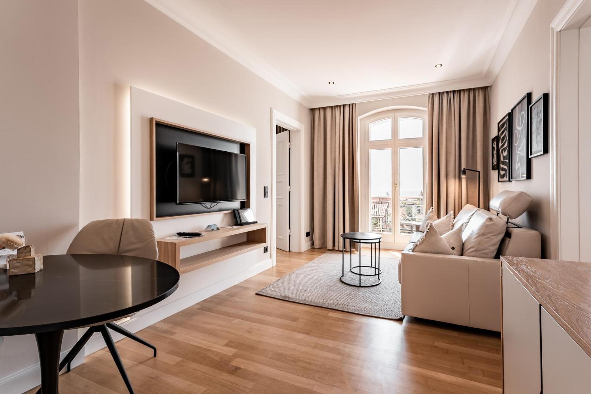 Strandhotel Kurhaus Hotel 4*